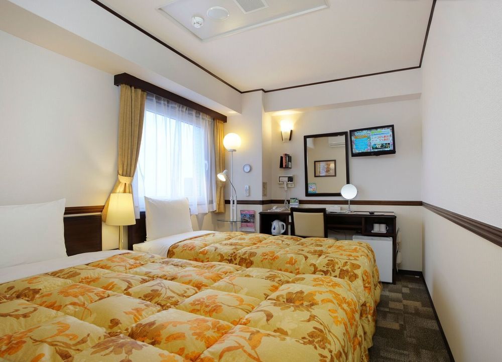 Toyoko Inn Tokyo Yamanote Sen Otsuka Eki Kita Guchi No 2 Экстерьер фото